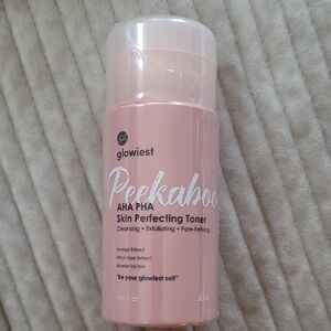 Glowiest Peekaboo AHA PHA Skin Perfecting Toner - Pink